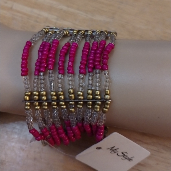 NWT My style women's multi strand pink bracelet - Picture 3 of 4